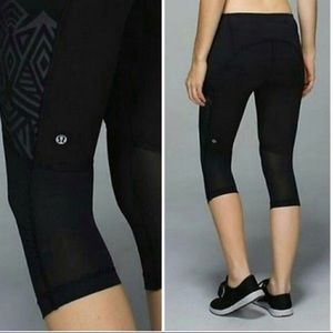 Lululemon running crops with pockets